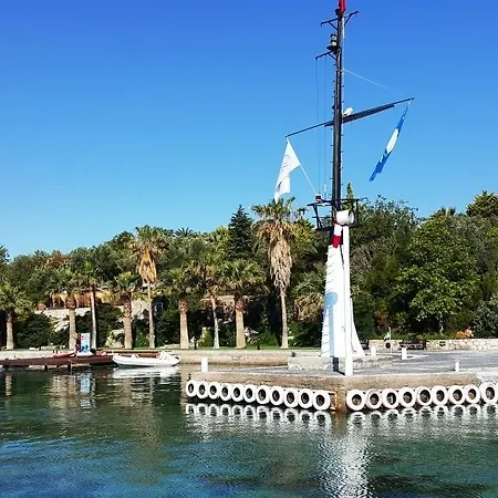 Oliviera Private Island - Kalem Island