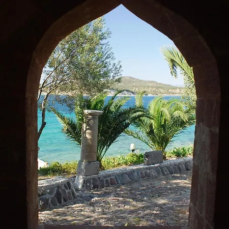 Hotell Oliviera Private Island - Kalem Island 4*