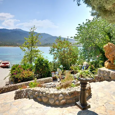 Oliviera Private Island - Kalem Island