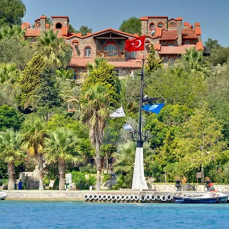Oliviera Private Island - Kalem Island 4*