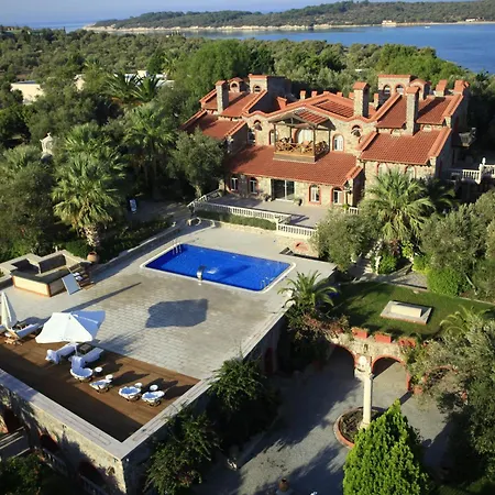 Oliviera Private Island - Kalem Island