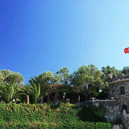 Oliviera Private Island - Kalem Island 4*