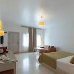 Oliviera Private Island - Kalem Island