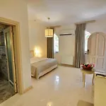 Hotel Oliviera Private Island - Kalem Island