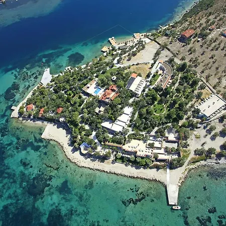 Oliviera Private Island - Kalem Island 4*
