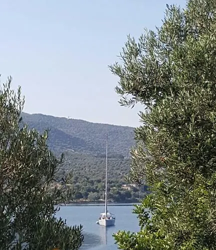 Oliviera Private Island - Kalem Island Szálloda 4*