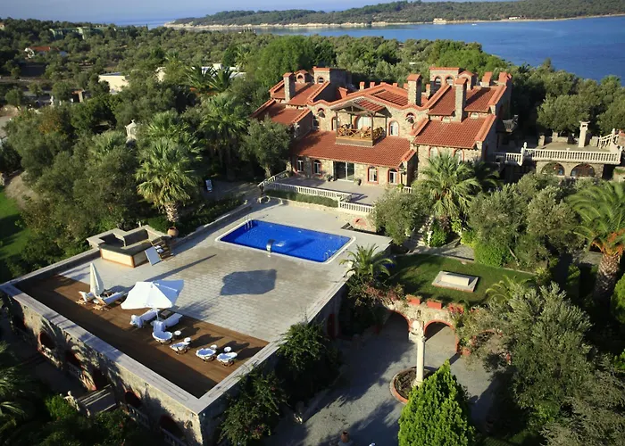 Oliviera Private Island - Kalem Island