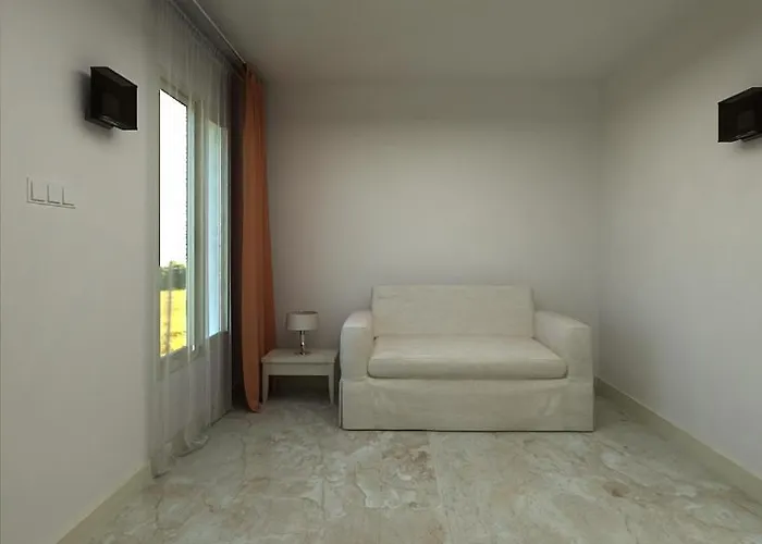 Oliviera Private Island - Kalem Island